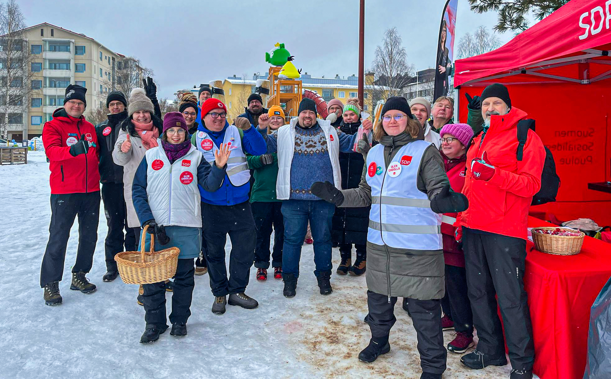 ROVANIEMEN DEMAREIDEN VAALISTARTTI ALKOI LUPAAVISSA MERKEISSÄ!